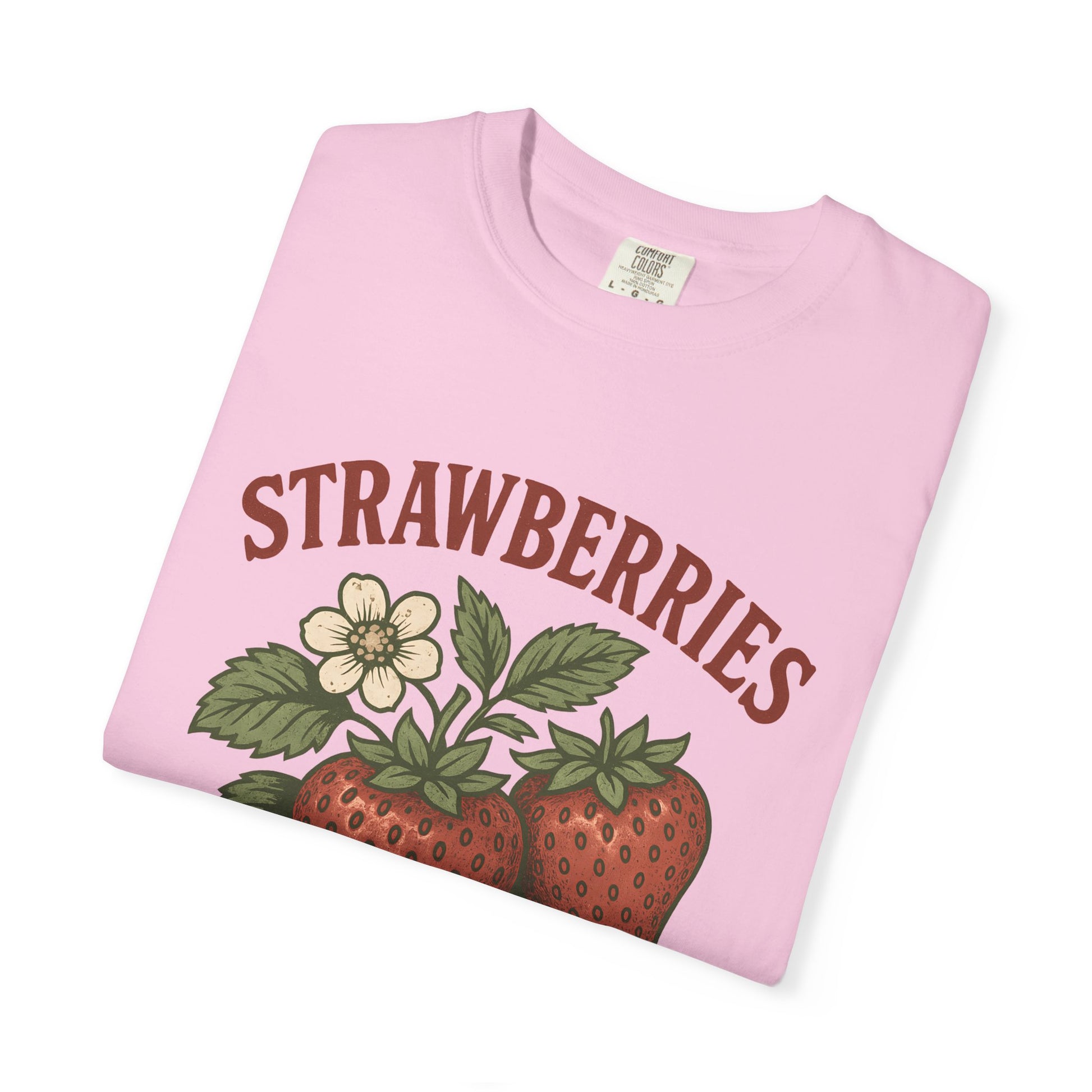 Strawberry T-Shirt – Cute Cottagecore Summer Vibes