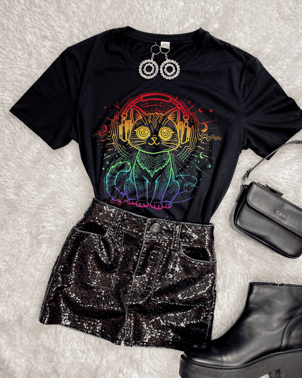 Music Lover DJ Cat T-Shirt - Retro Rave EDM Graphic Tee